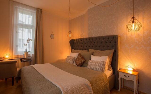 Romantic Luxury in Old Town Prague