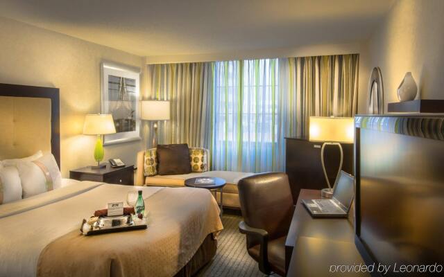 Holiday Inn Baltimore-Inner Harbor