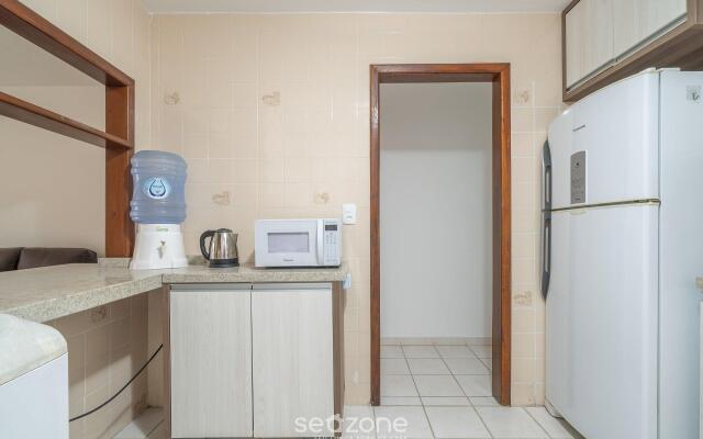 Apto quadra mar Meia Praia-Itapema-SC JLP001