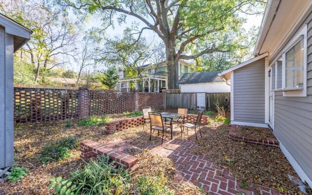 Beautiful home full of magnificent charm! Cozy and private backyard! Close to downtown!