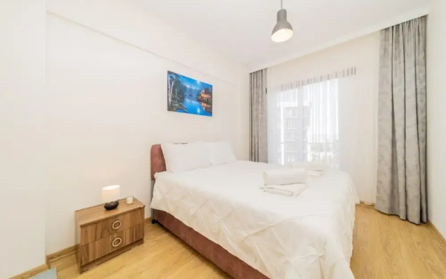 Great Flat With Shared Pool in Kepez