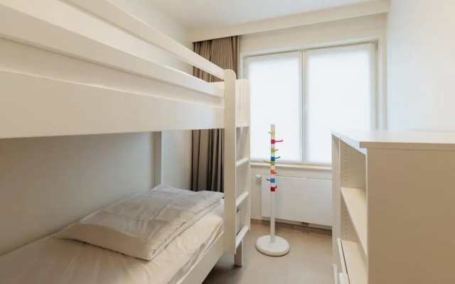 Alexander 0001 Apartment With sea View