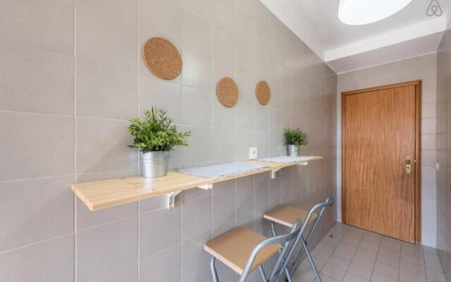 Gaia House - Apartamento Inteiro junto ao Metro