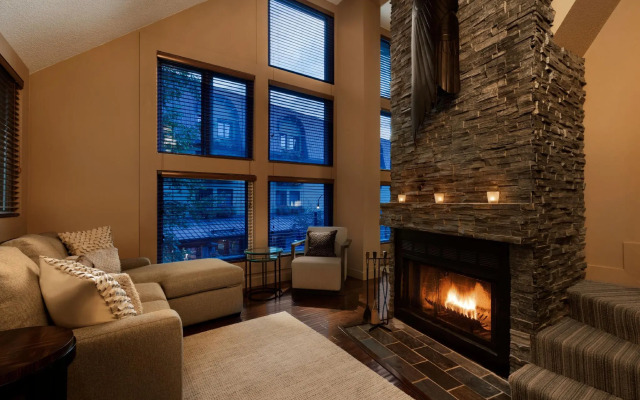 Executive - The Inn at Whistler Village