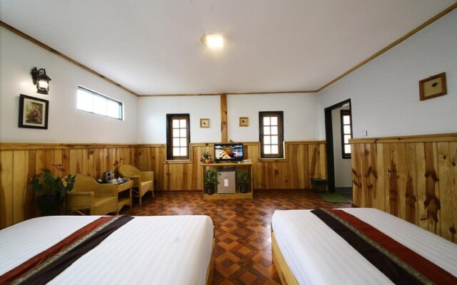 Nature Land Hotel II