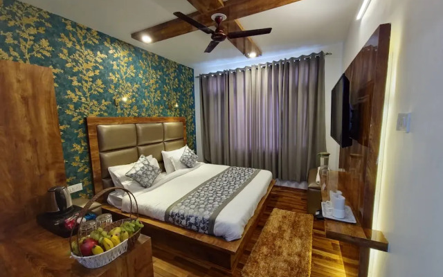 Seven Hills Hotel Srinagar