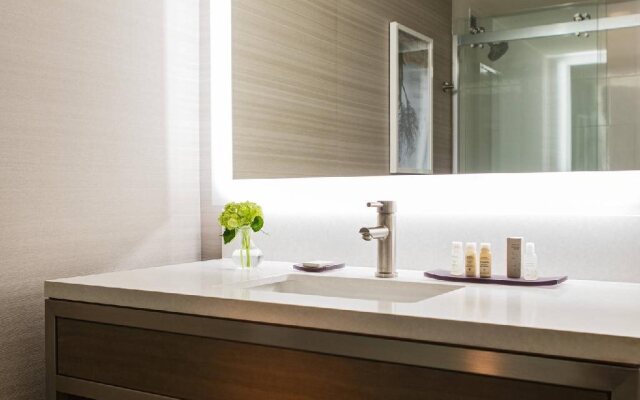 Renaissance Waterford Oklahoma City Hotel