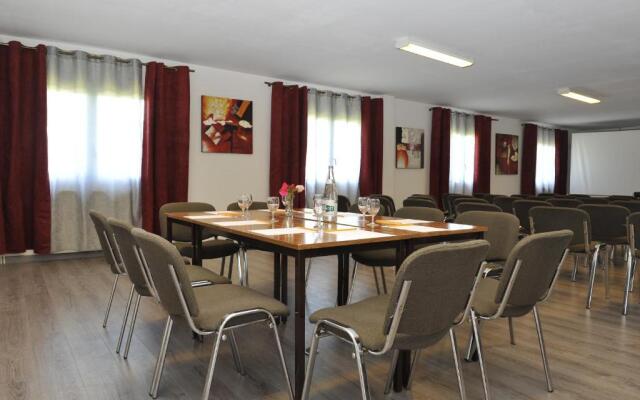 Brit Hotel Dijon Hermes