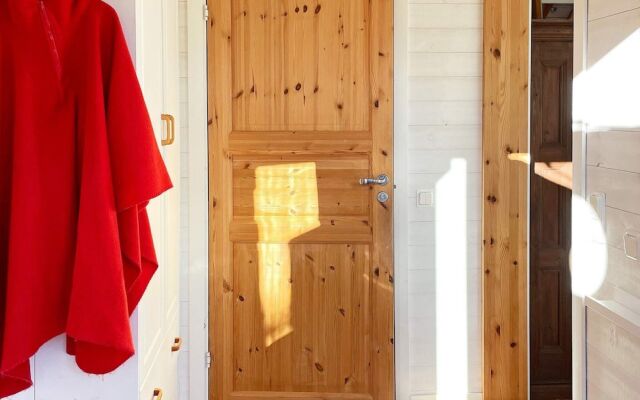 6 Person Holiday Home in Hammaro-by Traum