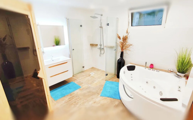 Wellness Apartment Keutschach Lakes Valley