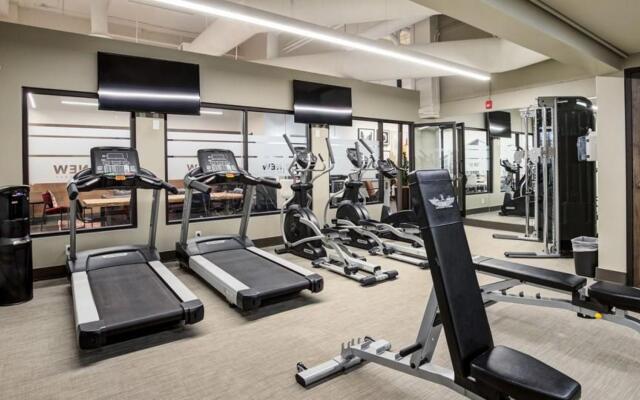 Downtown Denver 2BR Apartment | Open Plan