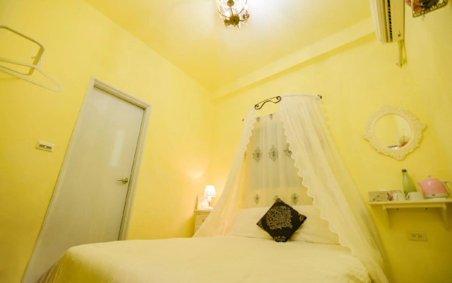Rabbit house hotel
