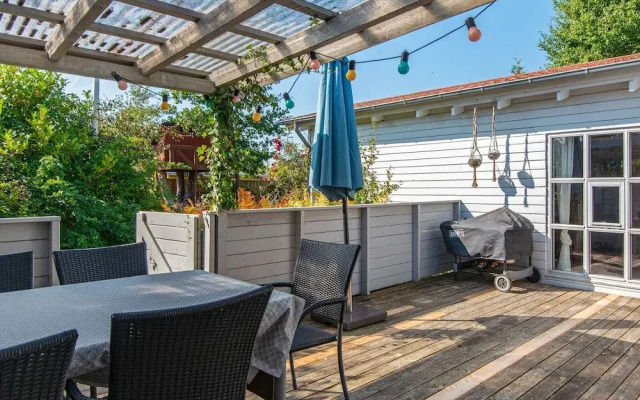 6 Person Holiday Home in Grenaa