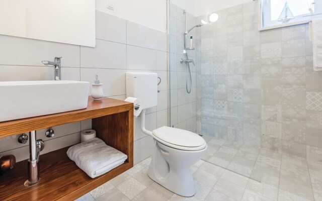 Stunning Home in Jadrija With Jacuzzi, Wifi and 2 Bedrooms