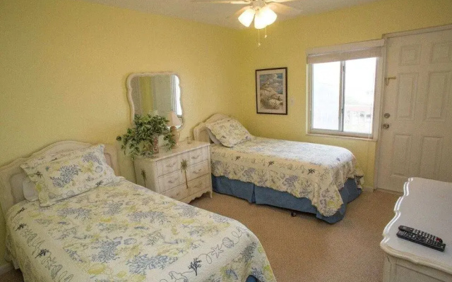 Win-San C-211 - 2 Br Condo
