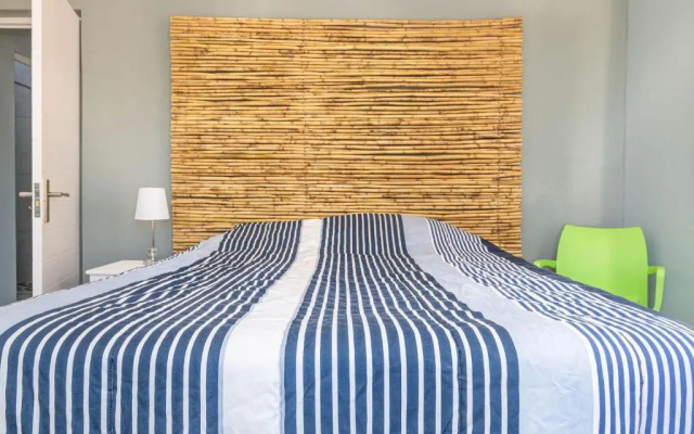 Contemporary 3-bedroom beachfront town house, Blouberg