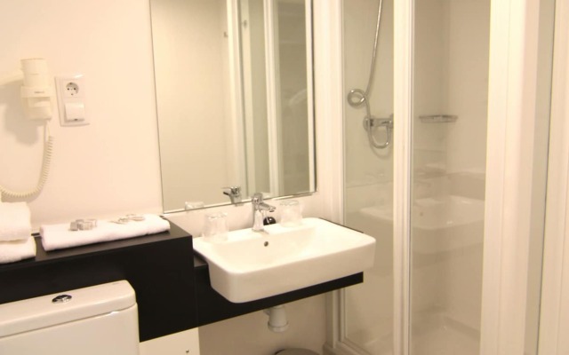 Hostal Aslyp 114