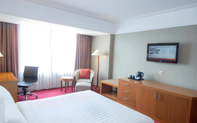 REDTOP Hotel & Convention Center