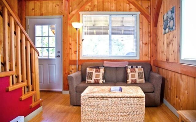 Best Coast Cabin
