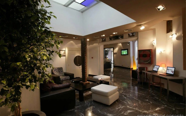 ICON Wipton by Petit Palace