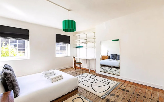 Sich - Warm & Inviting Flat by Liverpool Street