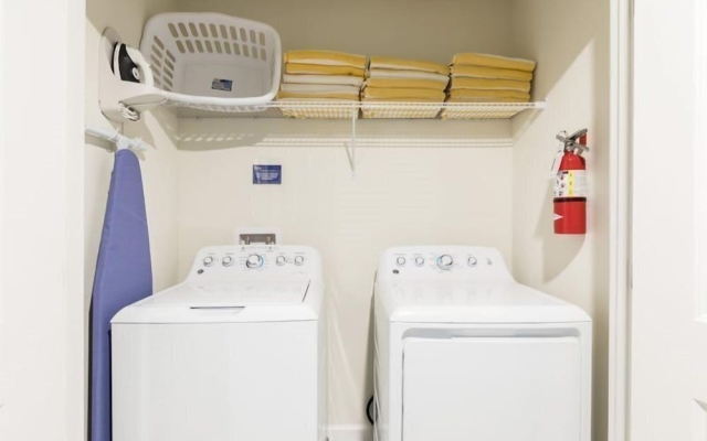 8BR ChampionsGate Pool Home