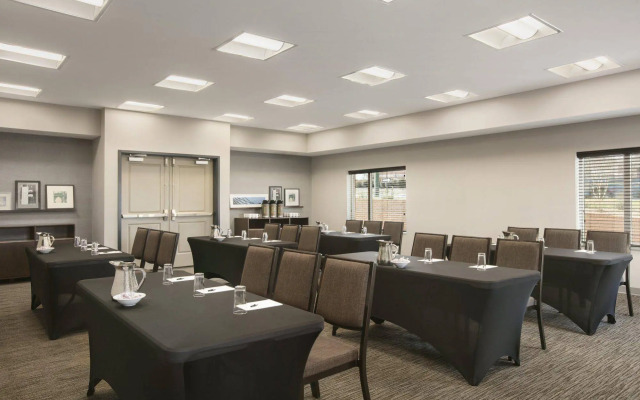 Country Inn & Suites by Radisson, Charlottesville-UVA, VA