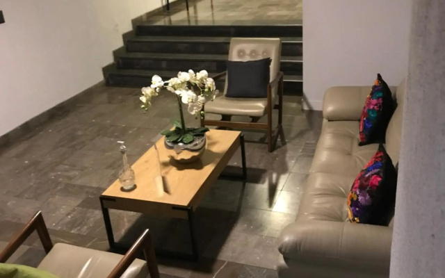 Hotel Emperador Centro Guadalajara y Remodelado