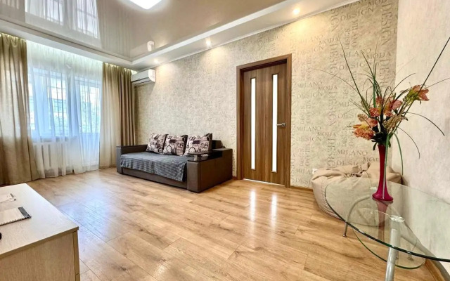 Элитные апартаменты возле кукольного театра