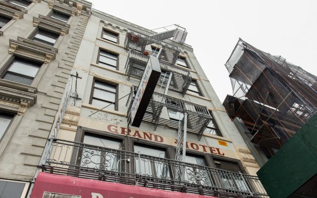 Bowery Grand Hotel - Hostel