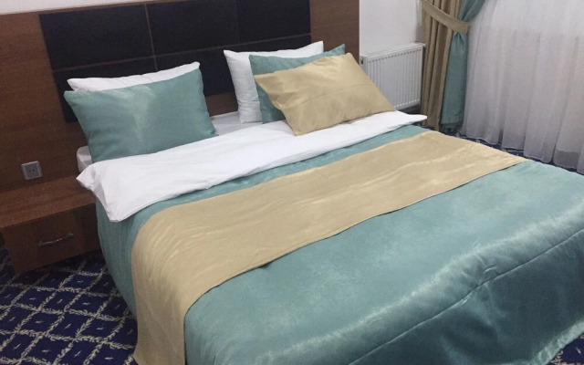 Hotel 28