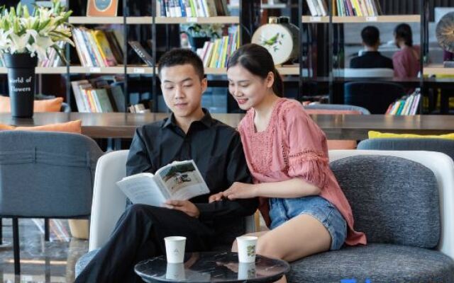 UFUN Hotel (Liuzhou The Mixc Yaobu Ancient Town)