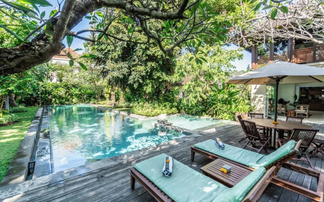 The Asraya Villa Sanur by Nakula