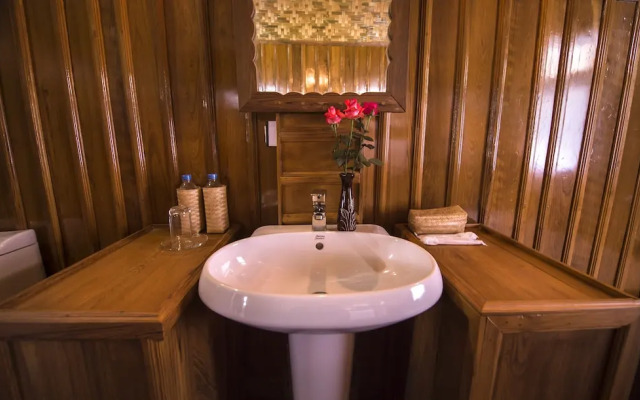 Golden Island Cottages Nampan Hotel
