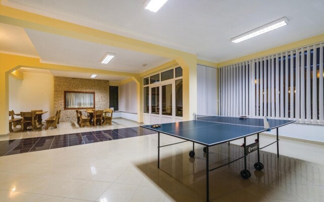 Stunning Home in Debeljak With Wifi and 6 Bedrooms