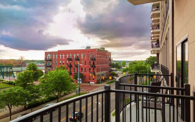 Embassy Suites by Hilton Grand Rapids Downtown,MI