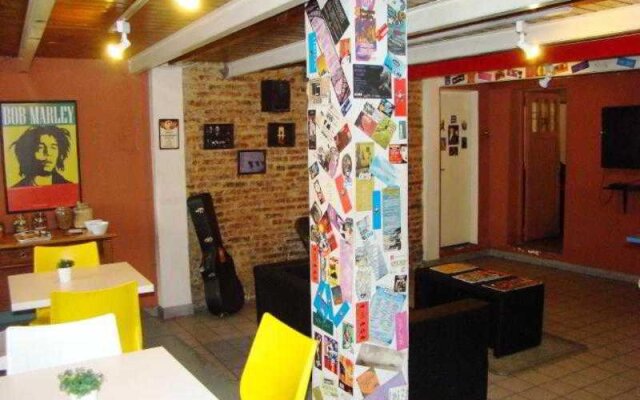 Petit Recoleta Hostel