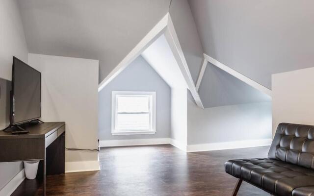 Great downtown Indy property close to EVERYTHING