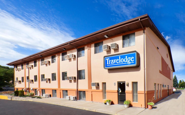 Travelodge by Wyndham La Porte/Michigan City Area