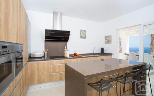 Abahana Villas Rosina