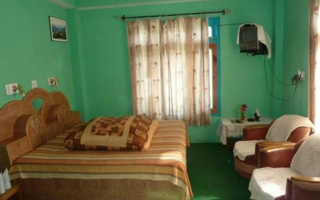 Shruti Guest House