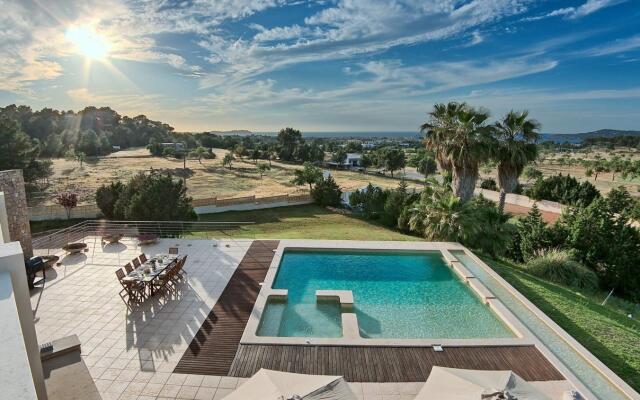 Villa Sunset Deluxe Live Luxury Lifestyle in Ibiza