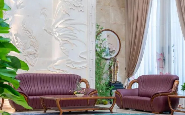 Qianghua Loushi Hotel