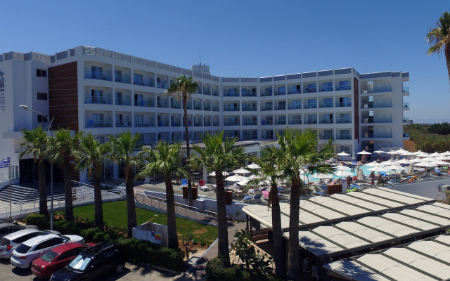 Evalena Beach Hotel