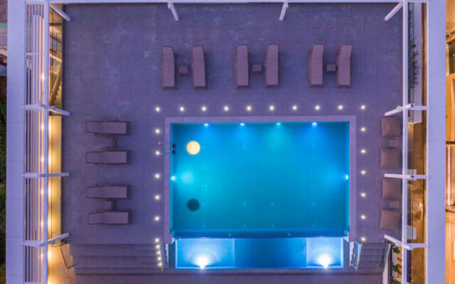 Las Hotel & Spa