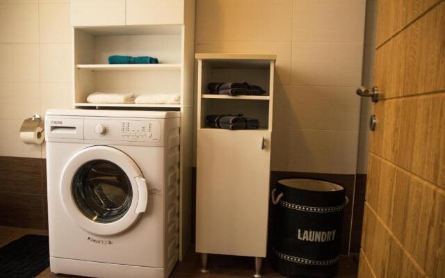 SeaBreeze Apartment in Gzira Malta