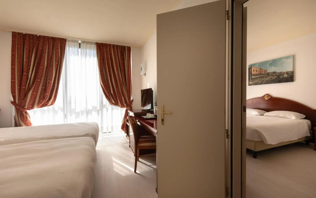 Noventa Hotel