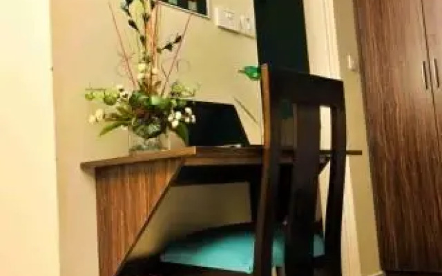 Magharibi Suites Hotel