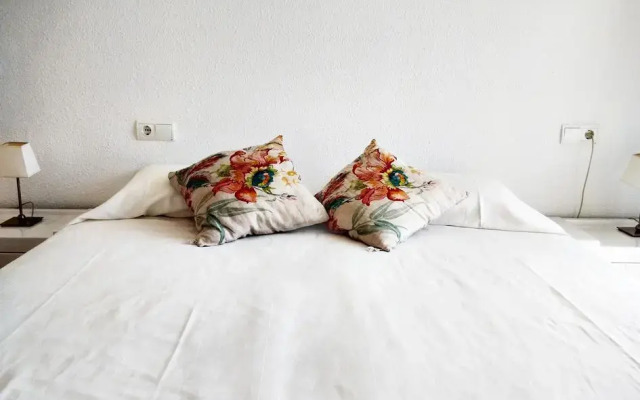 White Mediterranean Apartment