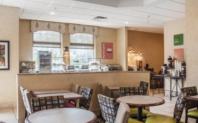 Comfort Inn University